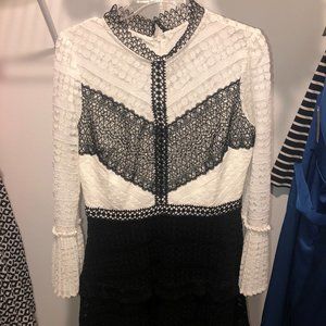 Giani Bini size Large, never worn, Black and White lace